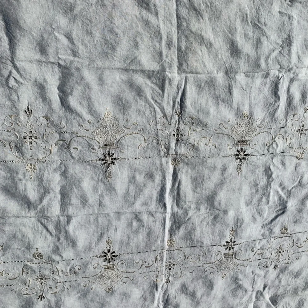 Table cloth